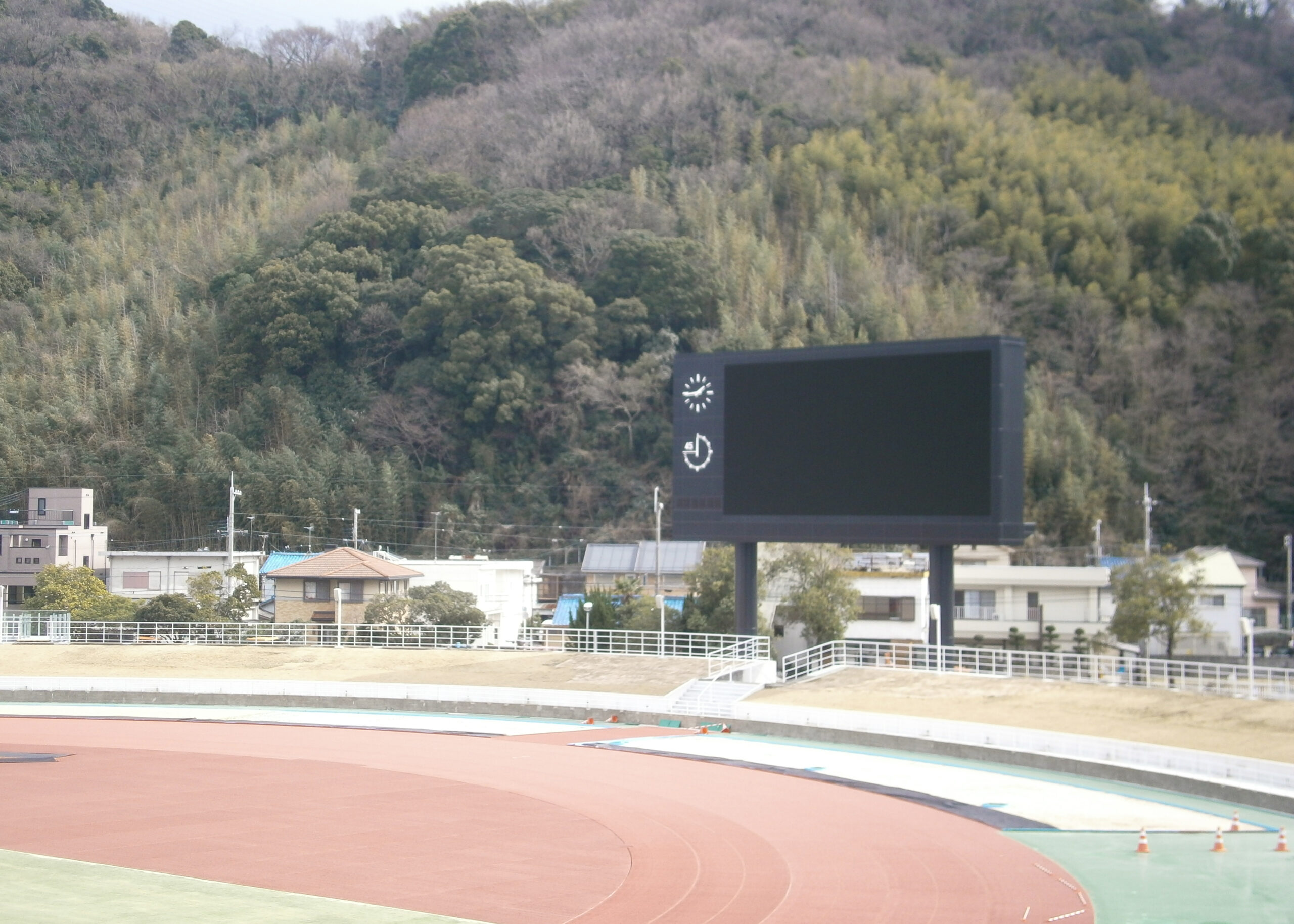 紀三井寺電光掲示板工事中